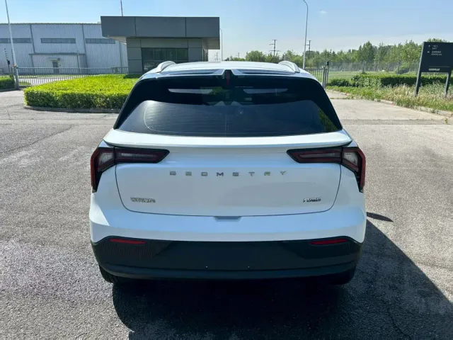 Geely Geometry E Firefly — Фото автомобиля 4