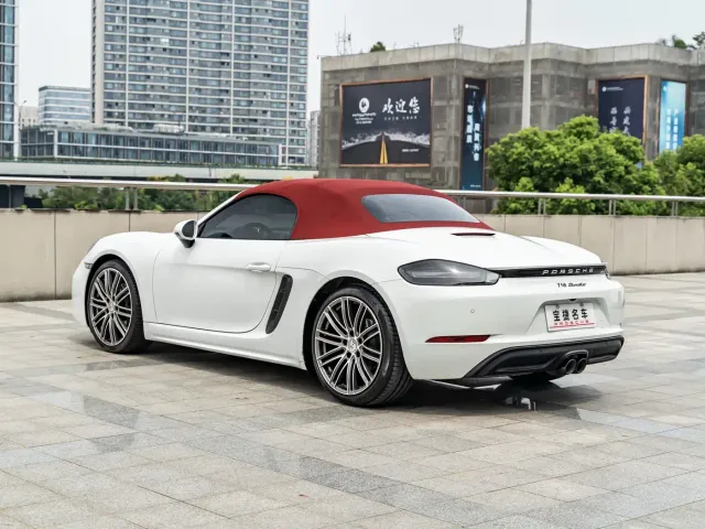 Porsche 718 — Фото автомобиля 13