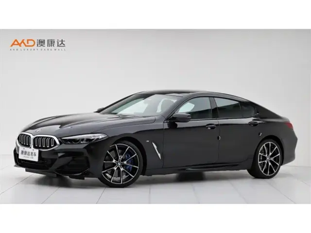 Фотография автомобиля — BMW 8 Series
