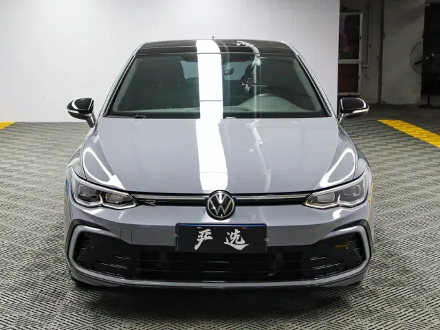 Volkswagen Golf — Фото автомобиля 2