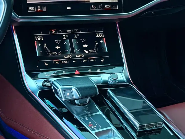 Audi A7L — Фото автомобиля 13