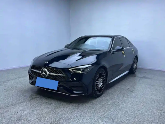 Фотография автомобиля — Mercedes-Benz C-Class