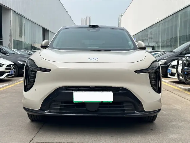 IM Motors LS6 — Фото автомобиля 2