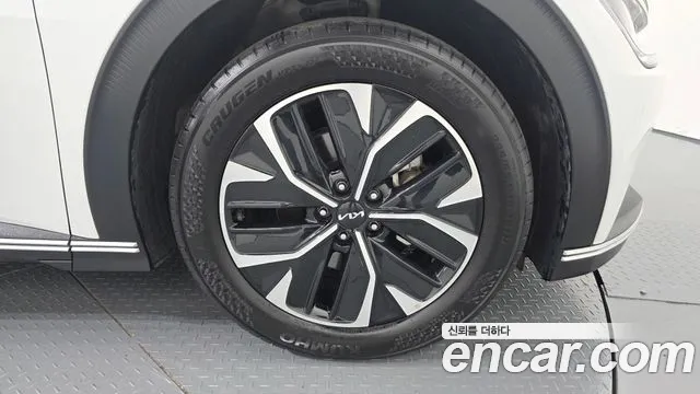 Kia EV6 — Фото автомобиля 6