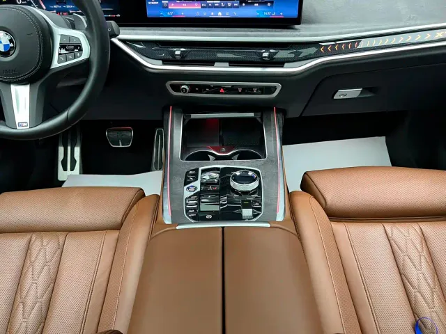BMW X7 — Фото автомобиля 7