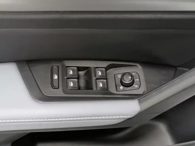 Volkswagen Lavida 2024 Model 1.5L Automatic Starlight 5 Million Edition — Фото автомобиля 9