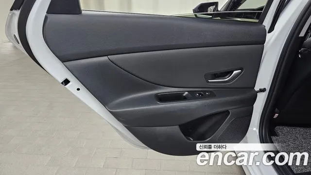 Hyundai AVANTE Avante (CN7) — Фото автомобиля 25