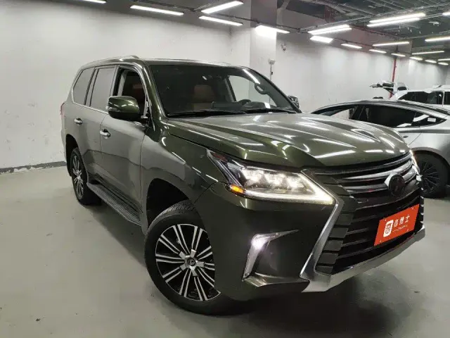 Lexus LX — Фото автомобиля 5