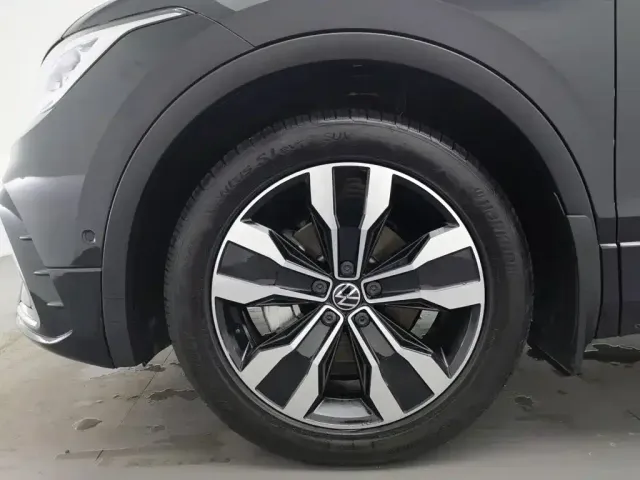 Volkswagen Tiguan L — Фото автомобиля 17