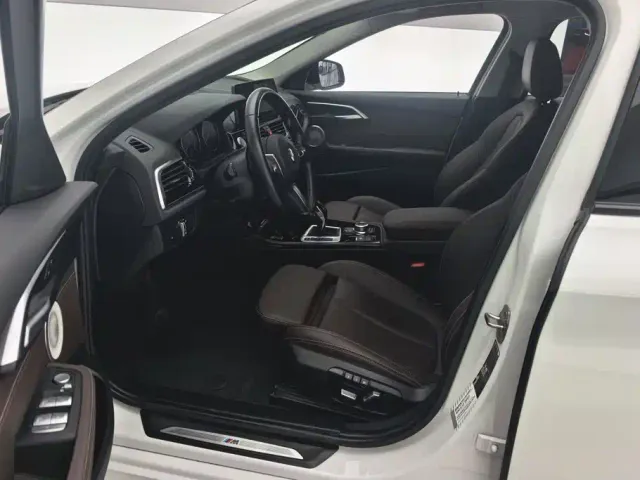 BMW 1 Series — Фото автомобиля 9