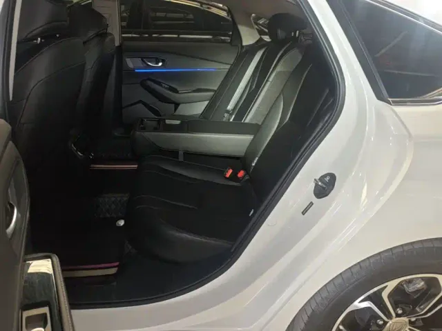 Honda Accord — Фото автомобиля 16