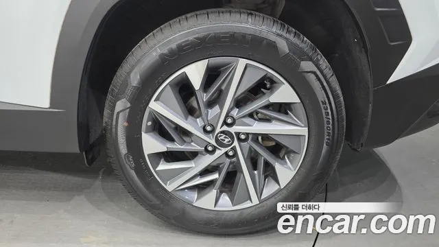Hyundai Tucson Tucson (NX4) Бензин 1.6 турбо 2WD — Фото автомобиля 21