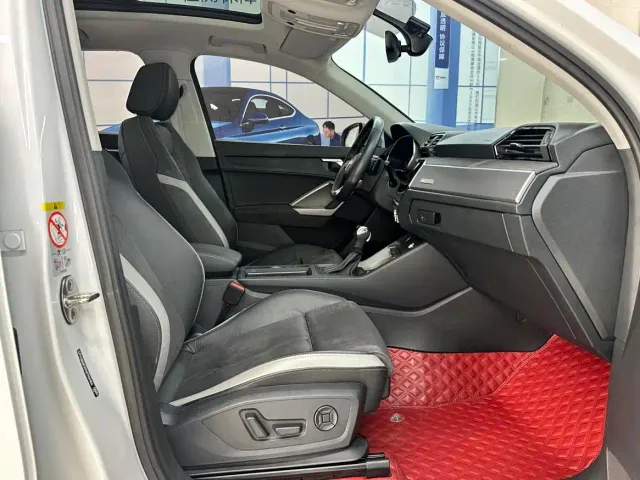 Audi Q3 — Фото автомобиля 11
