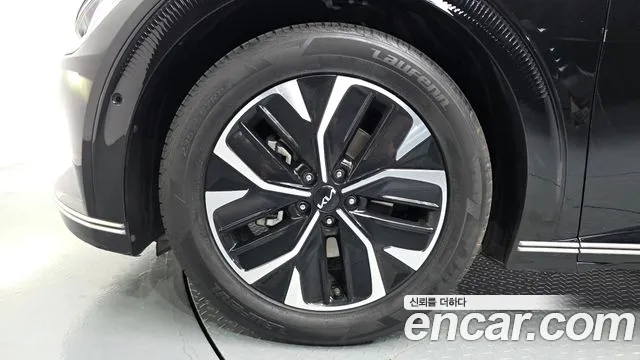 Kia EV6 — Фото автомобиля 5
