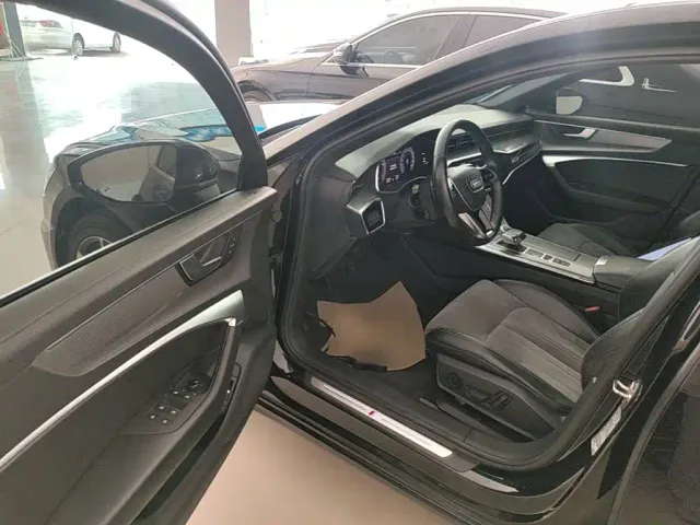 Audi A6L — Фото автомобиля 15