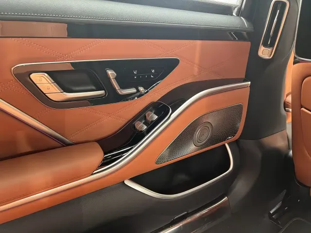 Mercedes-Benz Maybach S-Class — Фото автомобиля 11