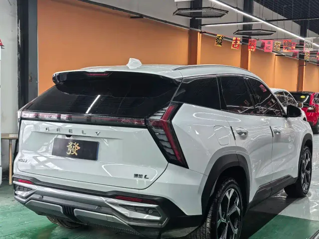 Geely Boyue L — Фото автомобиля 6