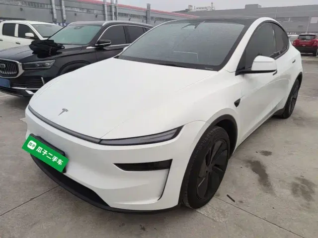 Фотография автомобиля — Tesla Model Y
