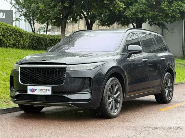 Фотография автомобиля — Li Auto ONE