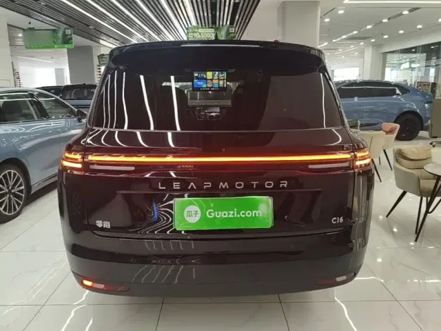 Leapmotor C16 — Фото автомобиля 5