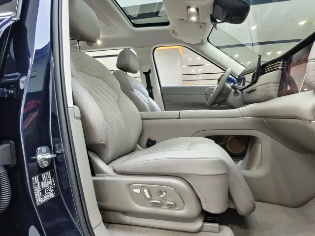 IM Motors LS9 — Фото автомобиля 7
