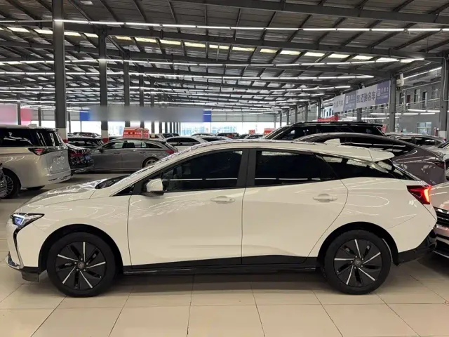 Buick Velite 6 — Фото автомобиля 4