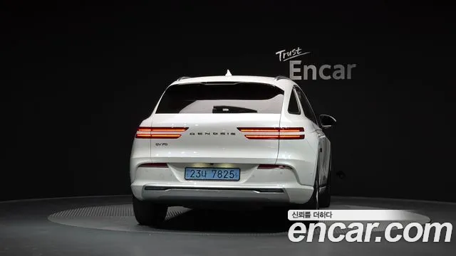 Genesis GV70 Electrified — Фото автомобиля 4