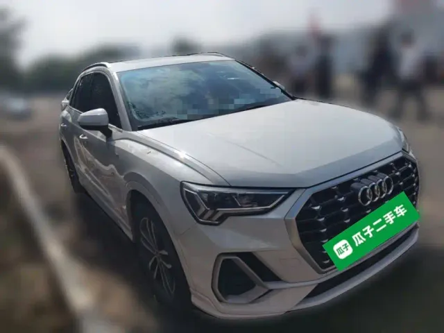 Audi Q3 — Фото автомобиля 23
