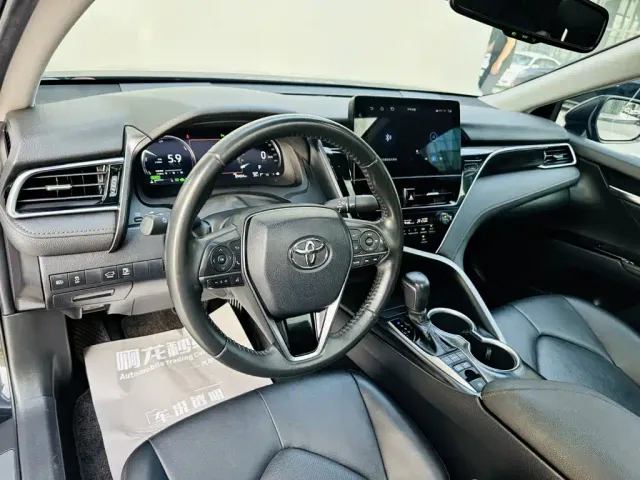 Toyota Camry — Фото автомобиля 9