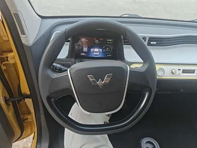 Wuling Hongguang Mini EV — Фото автомобиля 10