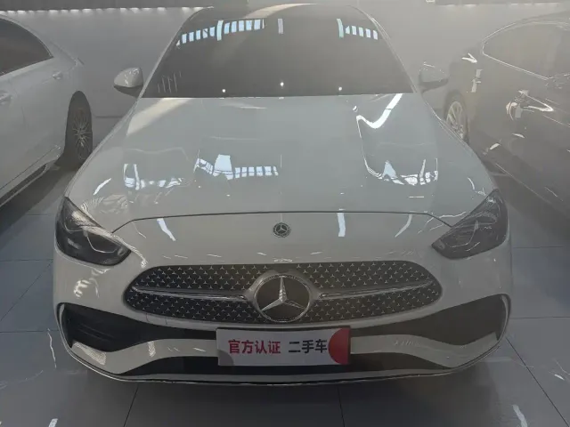 Фотография автомобиля — Mercedes-Benz C-Class