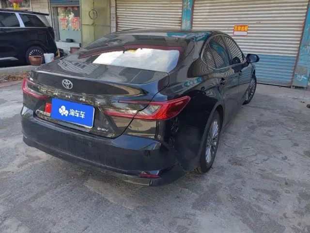 Toyota Camry — Фото автомобиля 3