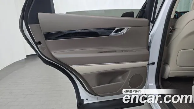 Genesis GV80 2.5T Бензин 2WD — Фото автомобиля 25