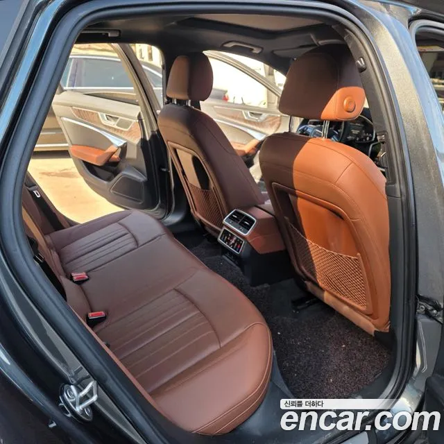Audi A6 C8 — Фото автомобиля 14