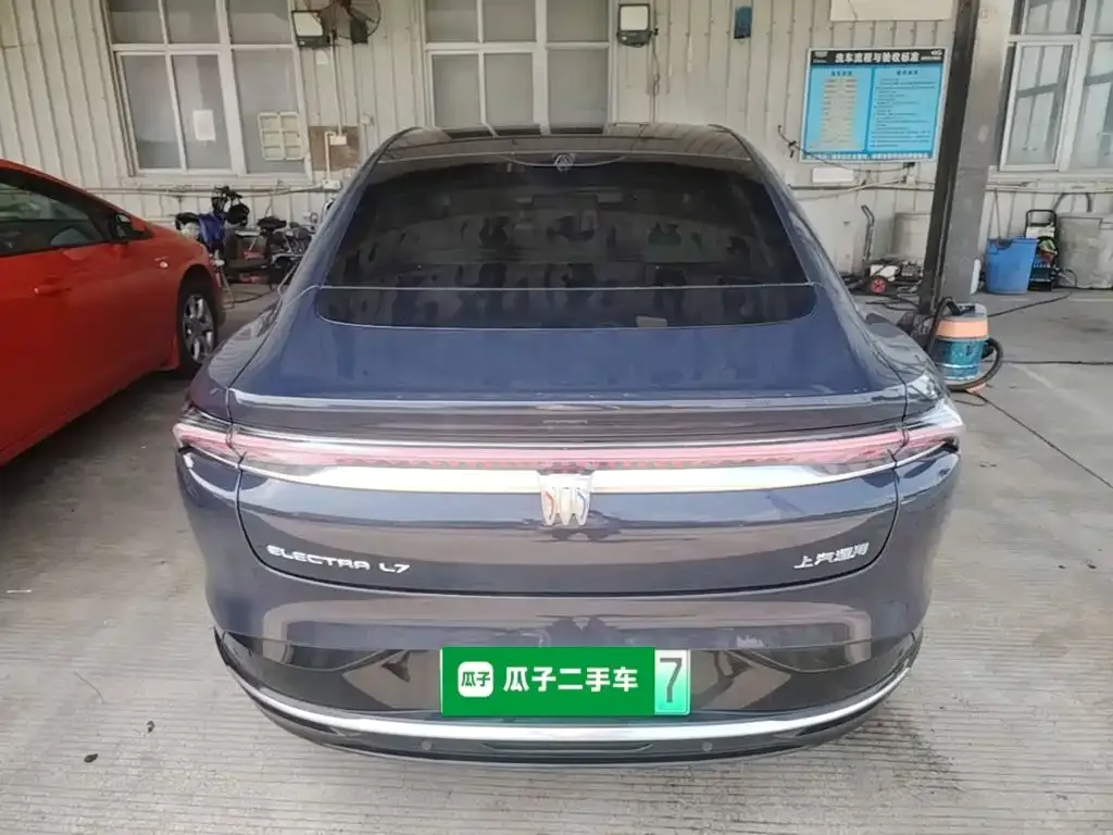 Buick Zenith Sedan 2025 Model Base Version — Фото автомобиля 5