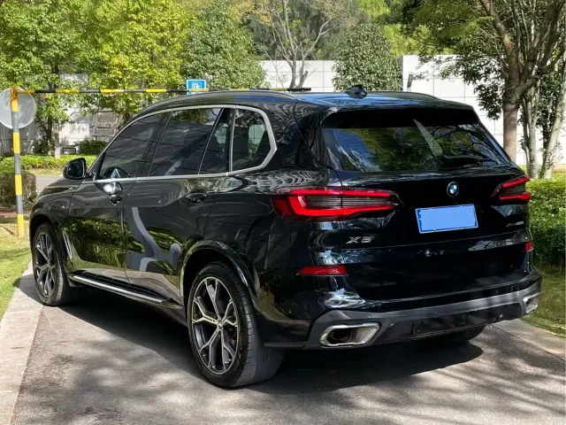 BMW X5 — Фото автомобиля 6