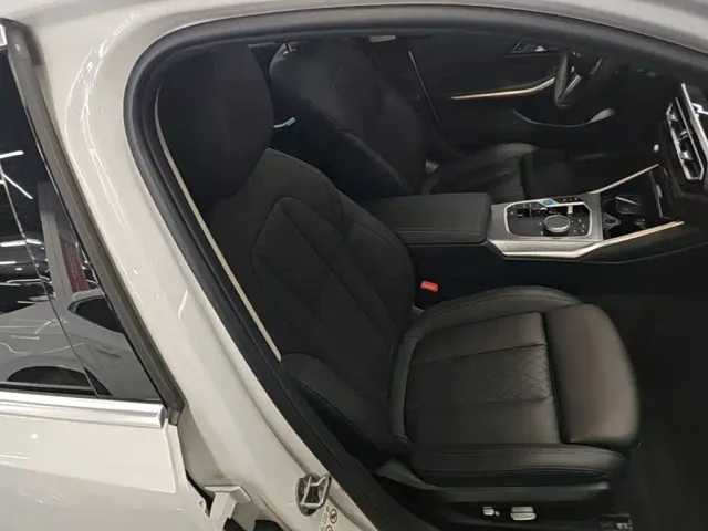 BMW i3 — Фото автомобиля 24