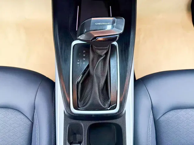 Chevrolet Monza — Фото автомобиля 18