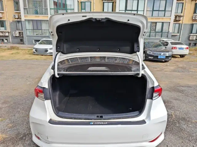 Toyota Corolla — Фото автомобиля 18
