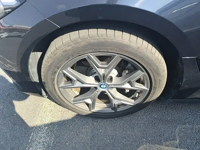 BMW i3 — Фото автомобиля 22