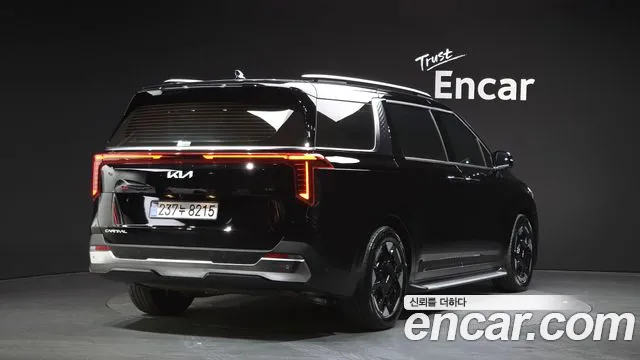 Kia Carnival Generation 4 — Фото автомобиля 2