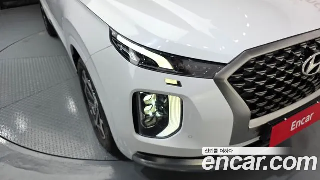 Hyundai Palisade Palisade Дизель 2.2 2WD — Фото автомобиля 21