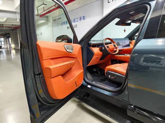 Lynk & Co 900 — Фото автомобиля 15