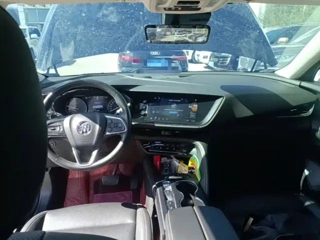 Buick Envision Plus — Фото автомобиля 17