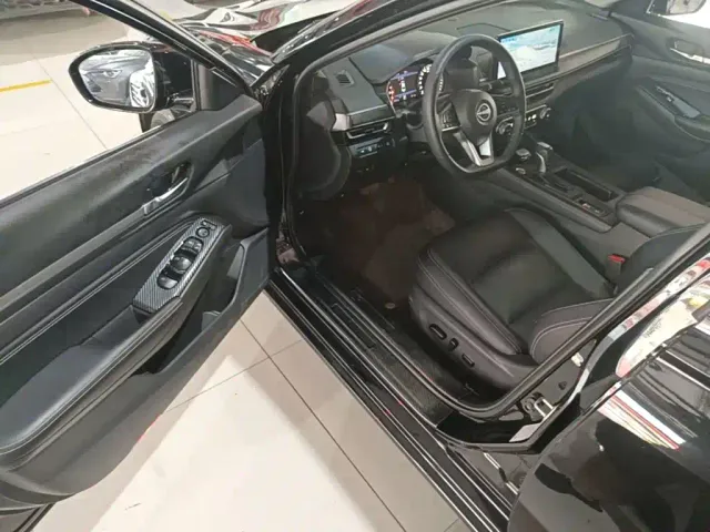 Nissan Teana — Фото автомобиля 15