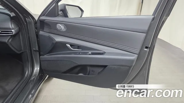 Hyundai Avante CN7 — Фото автомобиля 24