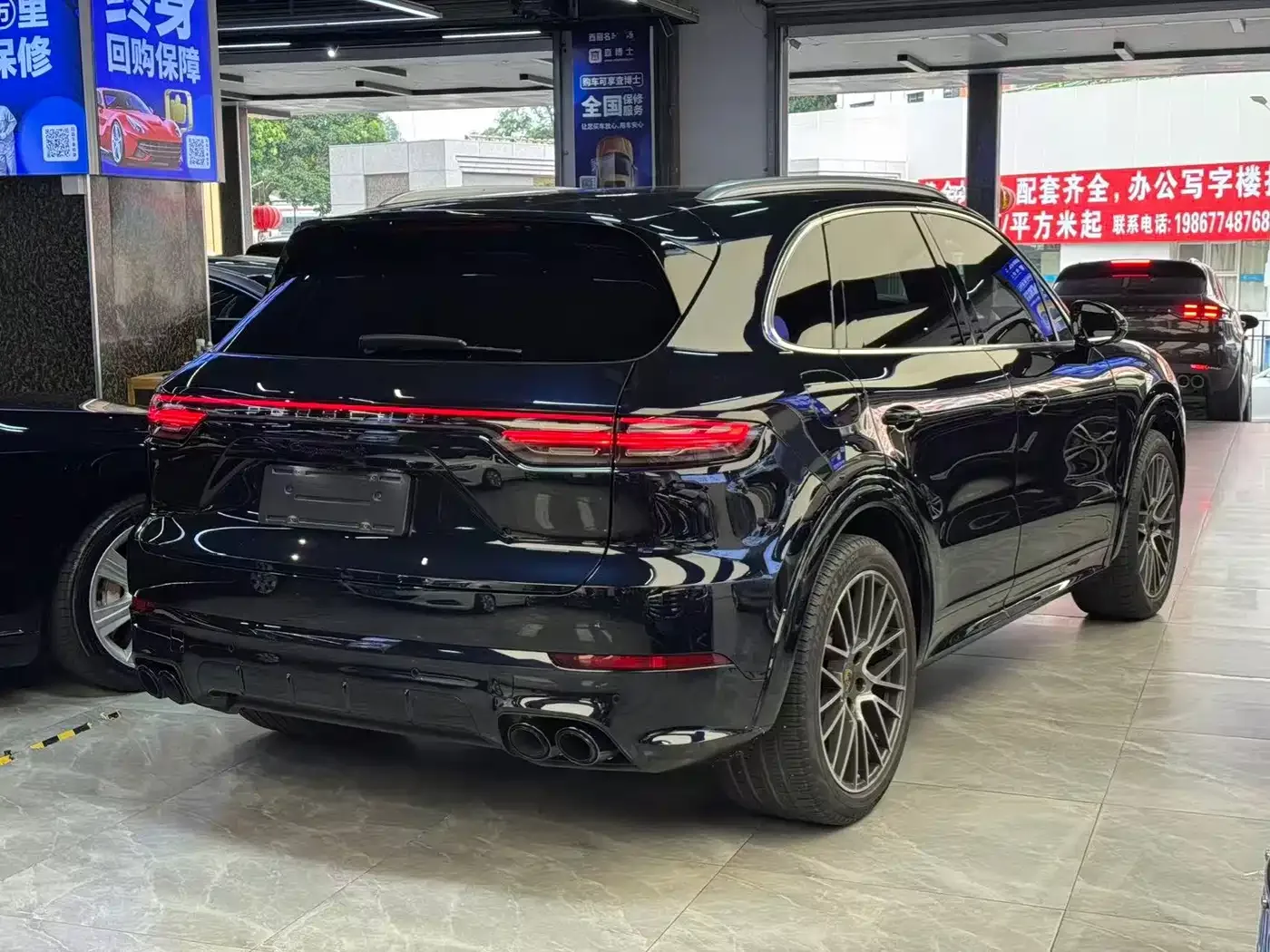 Porsche Cayenne 2019 Cayenne 3.0T — Фото автомобиля 12