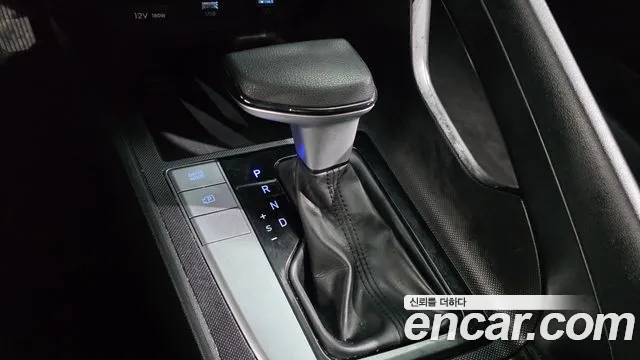 Hyundai Avante — Фото автомобиля 12