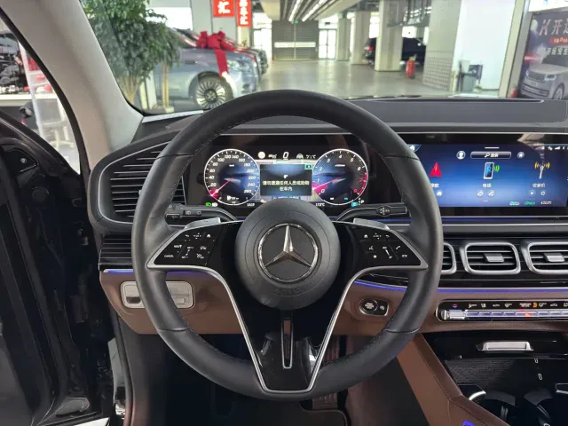 Mercedes-Benz GLS-Class — Фото автомобиля 8