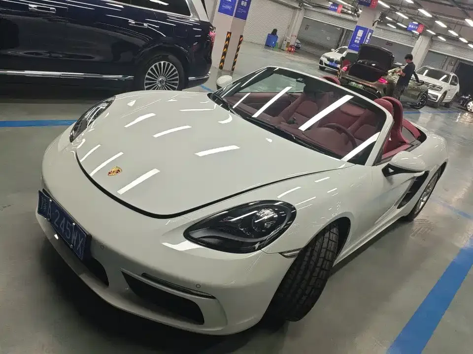 Фотография автомобиля — Porsche 718